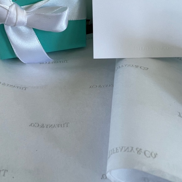 Tiffany presentation bundle - Picture 5 of 8